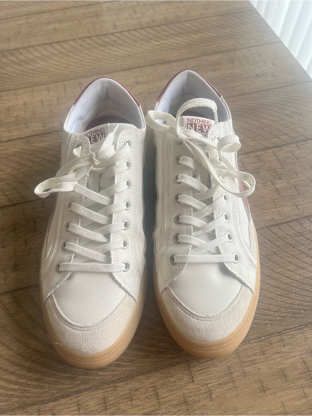Nothing New Men’s White Burgundy Retro Court Sneakers Size 9.5